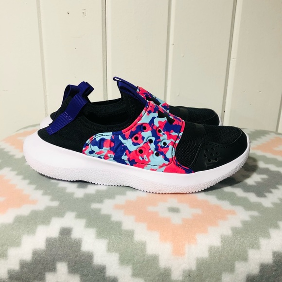 NWT UNDER ARMOUR BIG KIDS GGS RUNPLAY CAMO - BLACK CAMO - Picture 4 of 14